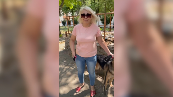 Не понравилась украинская: в Николаеве женщина набросилась на прохожую, потому что 