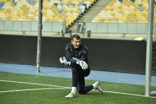 Сборная Украины заменила вратаря перед октябрьскими матчами отбора Евро-2024: известна причина