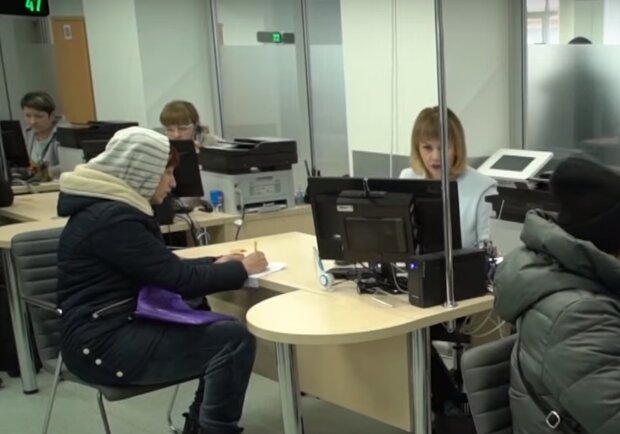 Одноразову грошову допомогу можуть отримати жителі однієї з областей України: хто та як може отримати виплати