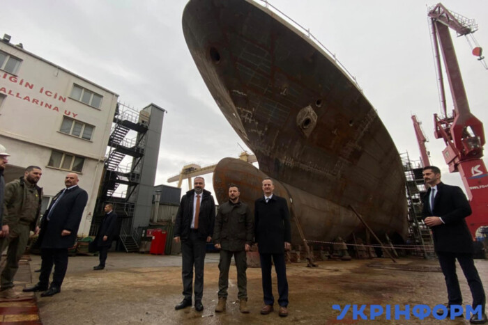 Зеленський прибув із візитом у Туреччину (фото)