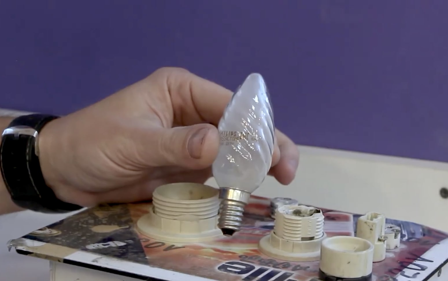 Графік відключення світла на тиждень з 3 по 9 листопада в Кіровоградській області: хто саме залишиться без електрики