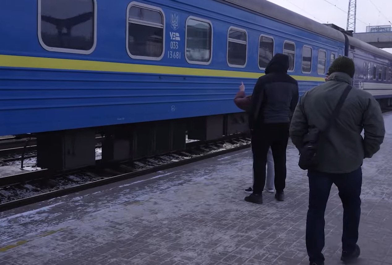 Новий графік руху поїздів в Дніпропетровській області: українців чекають зміни в грудні