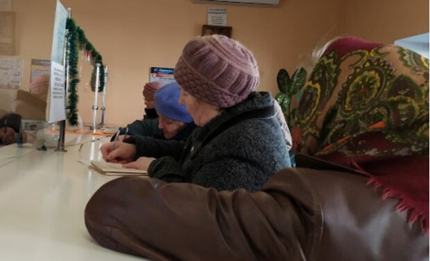 Днепрянам пригрозили отключением света за долги, абоненты в ярости: